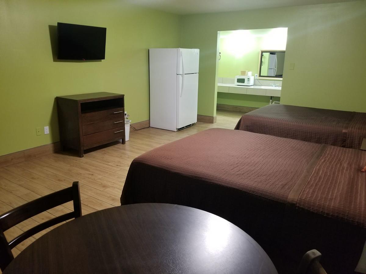 Simple Rewards Inn ロズウェル エクステリア 写真
